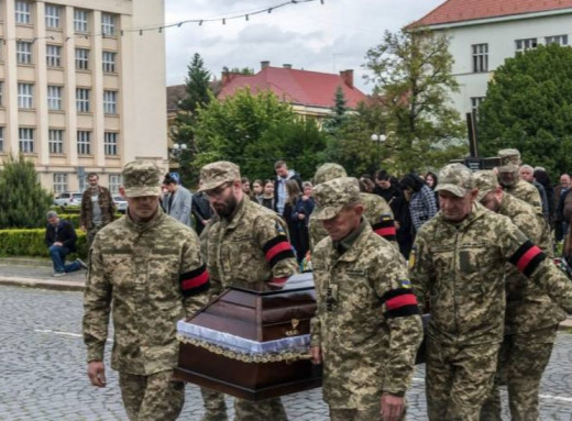 Втрати росії та України у війні наближаються до 2 мільйонів осіб фото