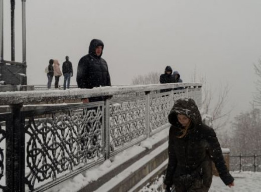 Сильні морози в Україні почнуть відступати з 5 лютого фото