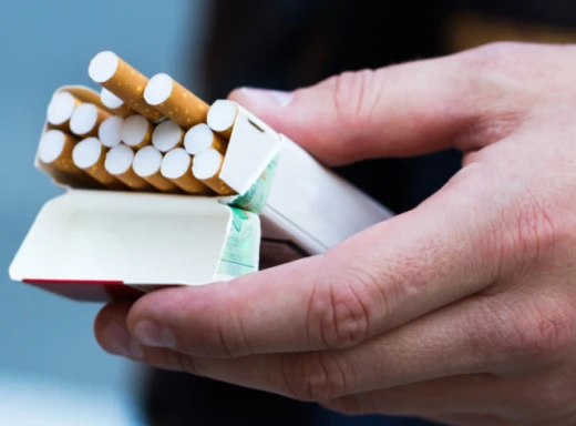 Цигарки в Україні сильно подорожчають: Кабмін пропонує підвищити акциз на тютюнові вироби фото