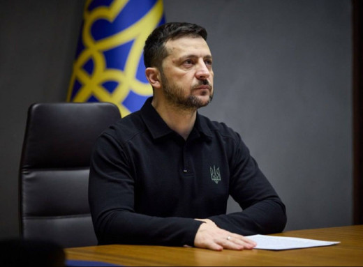 Зеленський заявив, що енергетика росії є законною військовою ціллю фото