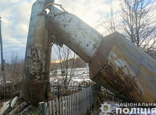  Ворожий обстріл інфраструктури на Чернігівщині: Без світла 9 сіл фото