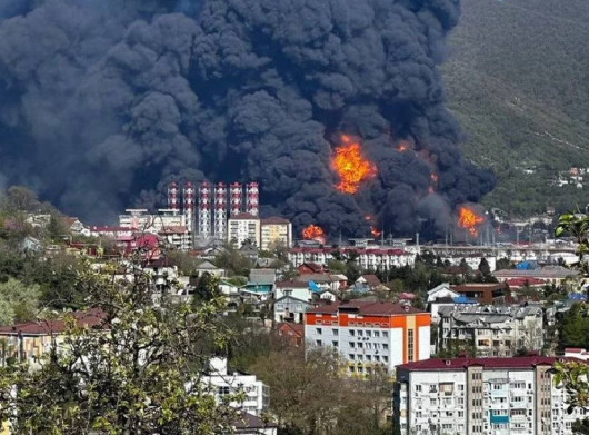 У Туапсе не планують скасовувати туристичний сезон після «нафтових дощів»