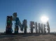 Українці вразили фестиваль Burning Man гігантською інсталяцією з понівечених дорожніх знаків