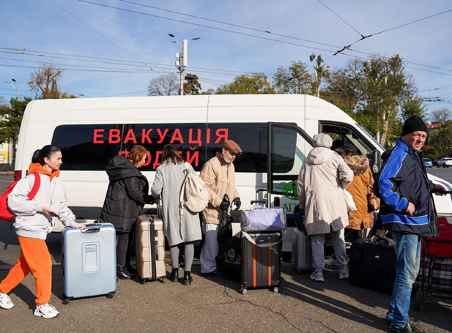 Оголошено обов’язкову евакуацію дітей з частини населених пунктів Дніпропетровщини та Запорізької області